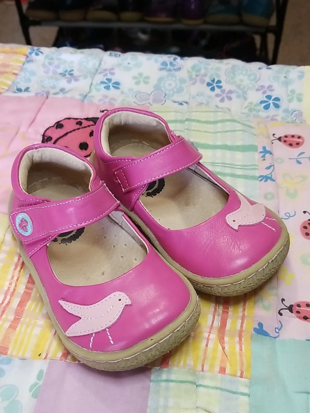 Livie & Luca Pink Leather Mary Jane Shoes with Bird Applique Size 7 Pio Pio